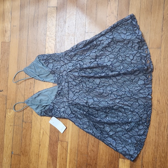 Tobi Grey Spaghetti Strapped Lace Mini Dress Size Medium - Picture 2 of 11
